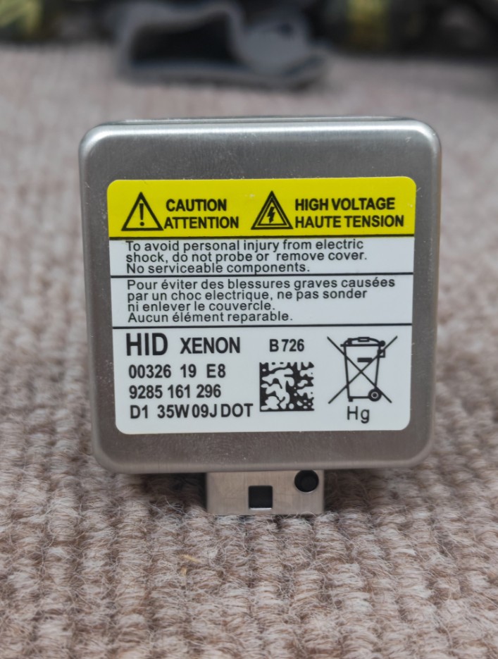 2PCS For Benz G63 AMG 2015 D1S Xenon HID Headlight Bulbs High&Low Beam 6000k