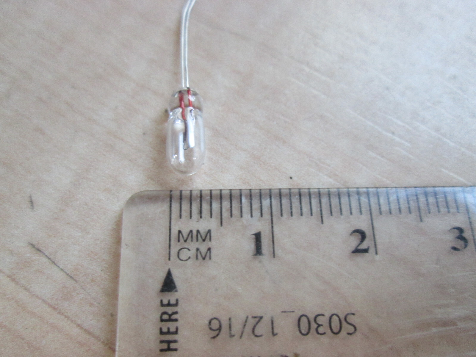 (10) Miniature Light Bulbs 12V 1.2W 5/32″ 4mm Incandescent Gauges Clusters #E46F