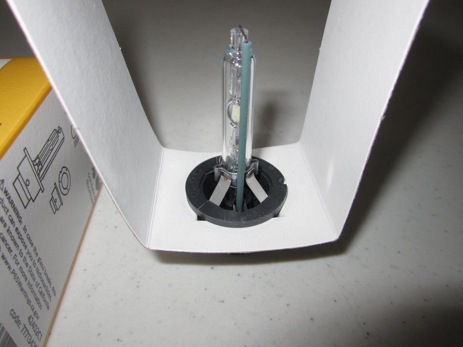GENUINE Philips 42402C1 Headlight D4S HID Bi-Xenon -Single OEM Bulb Germany Made