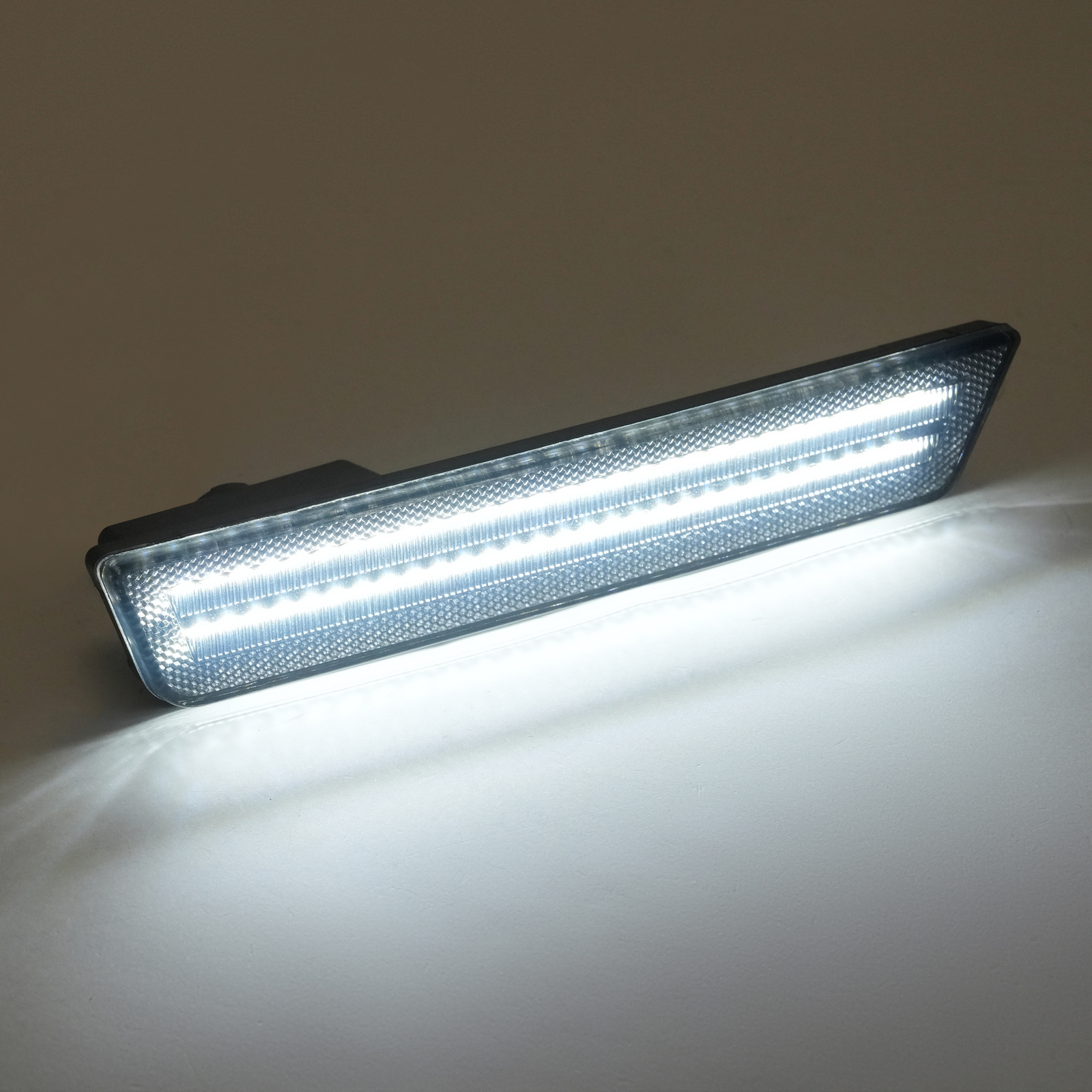 White Rear Side Marker Lights For Dodge Challenger 2008-14 & Dodge Charger 11-14