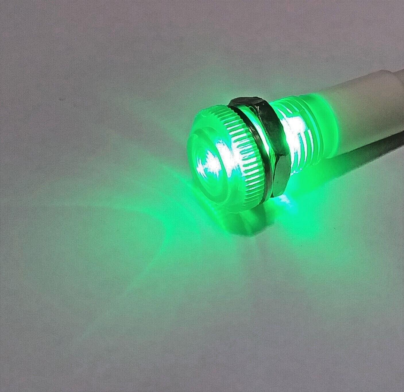 BBT 12 volt Waterproof Low-Profile Bright Green LED Indicator Light