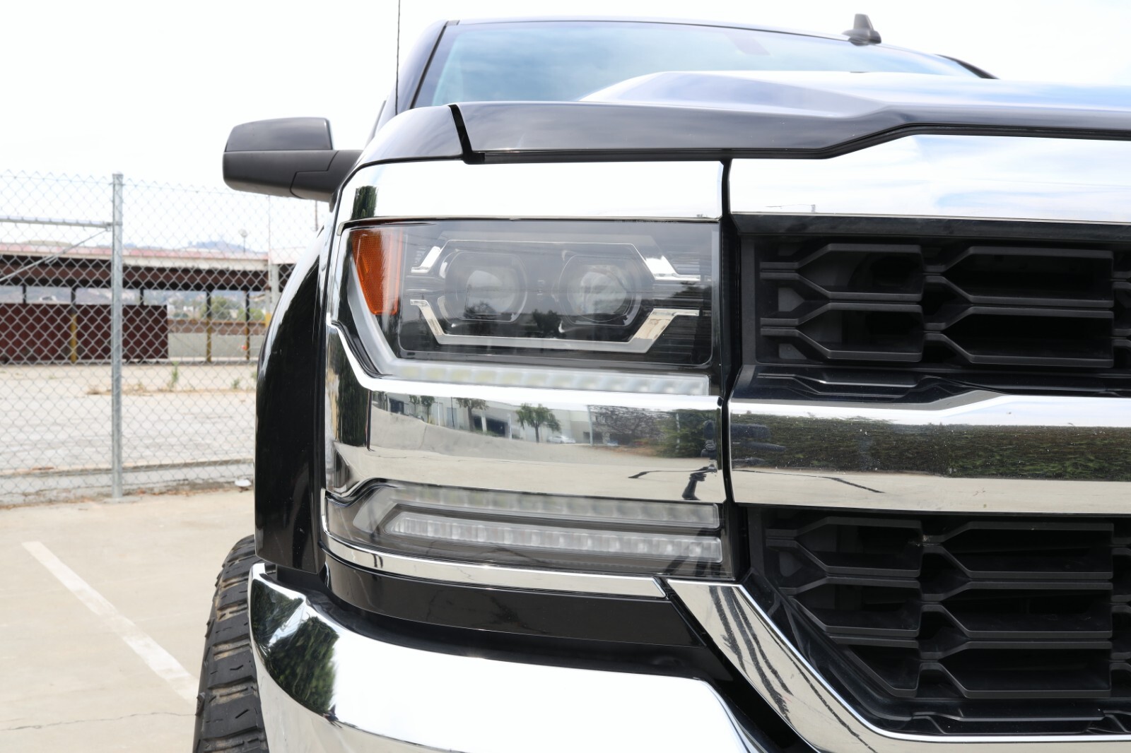 For 2016-2019 Chevy Silverado 1500 LED Headlights Chrome Trim Projector Headlamp