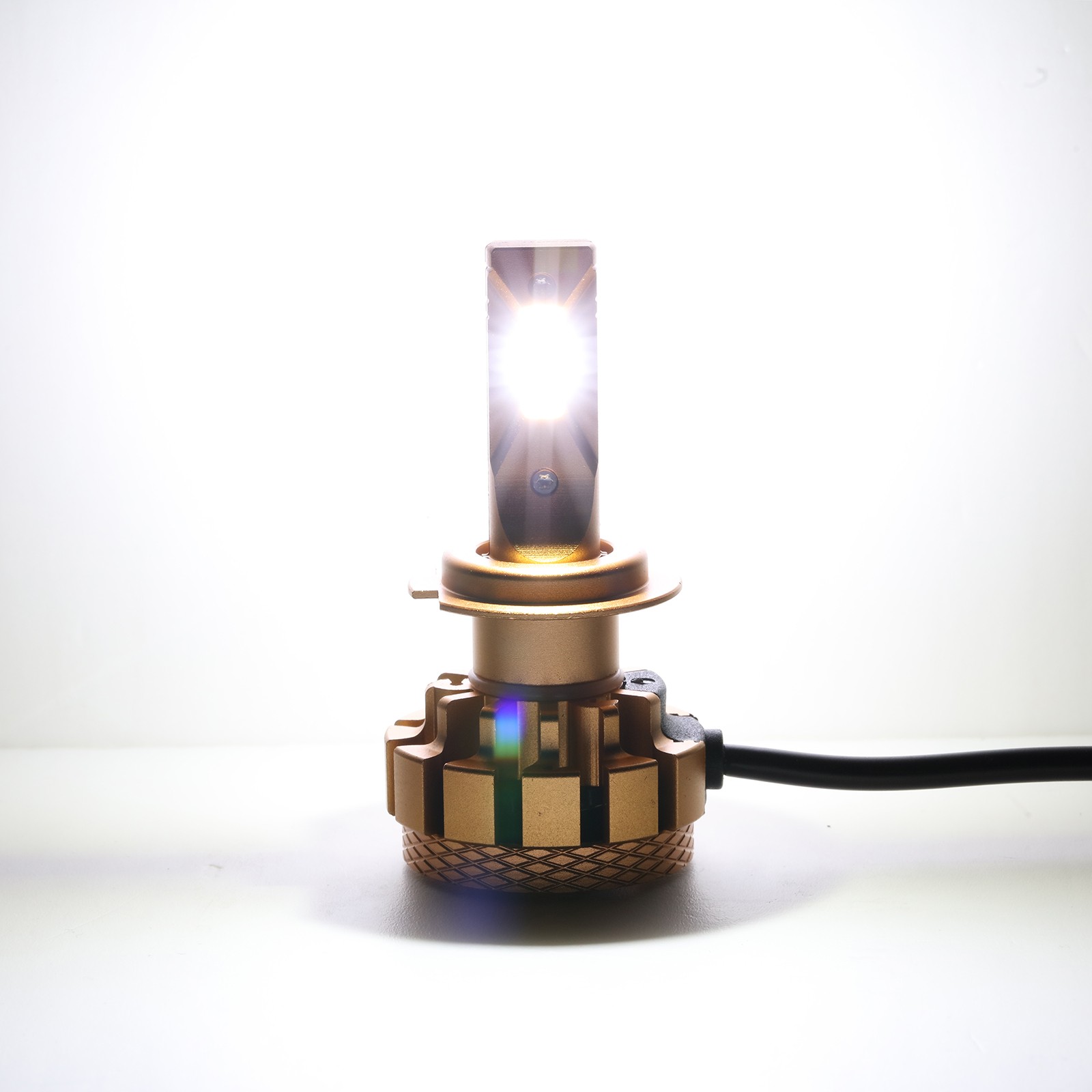 AUXBEAM H7 Canbus LED Headlight Super Bright Bulb White 18000LM High/Low Beam 2x