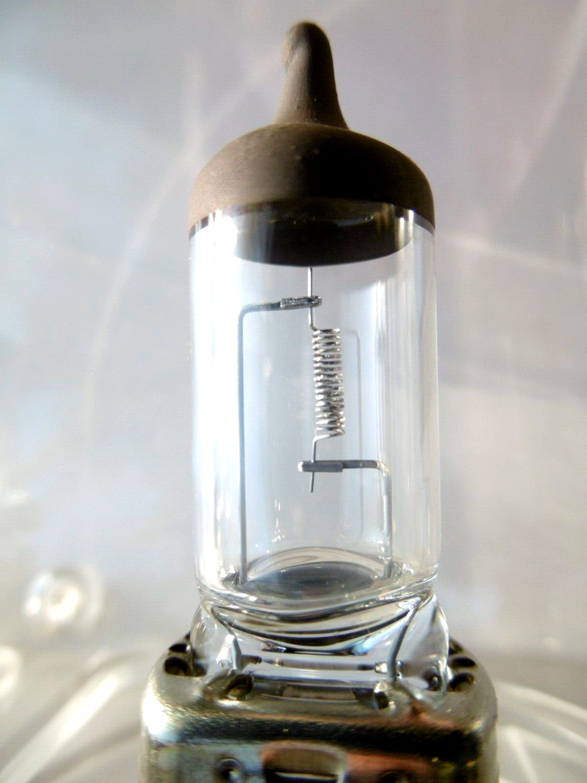 2 Pack Sylvania 9006 HB4 U 12V 51W Headlight Bulbs 22P DOT