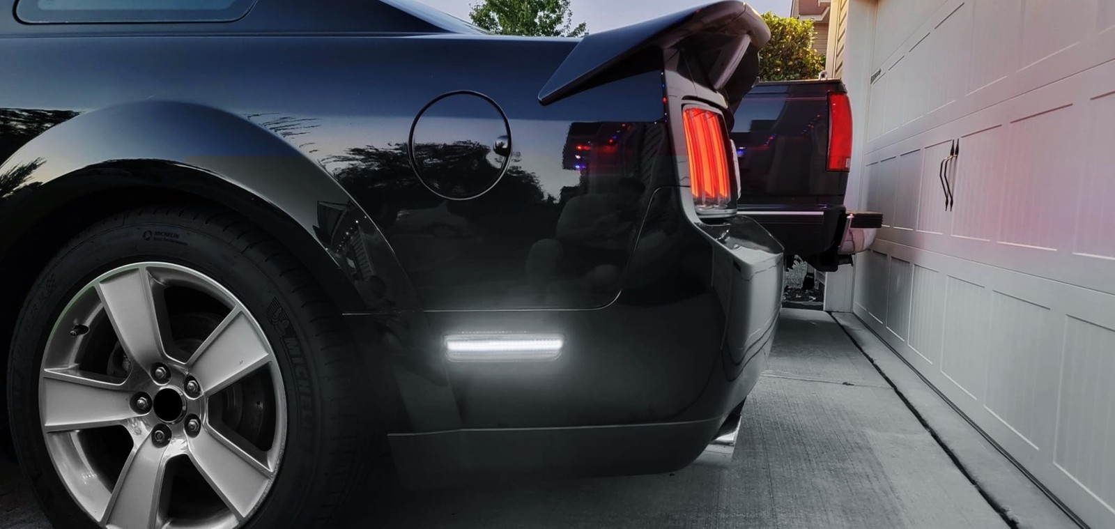 Smoked Lens White Full Strip LED Rear Side Marker Lamps For 2005-09 Ford Mustang