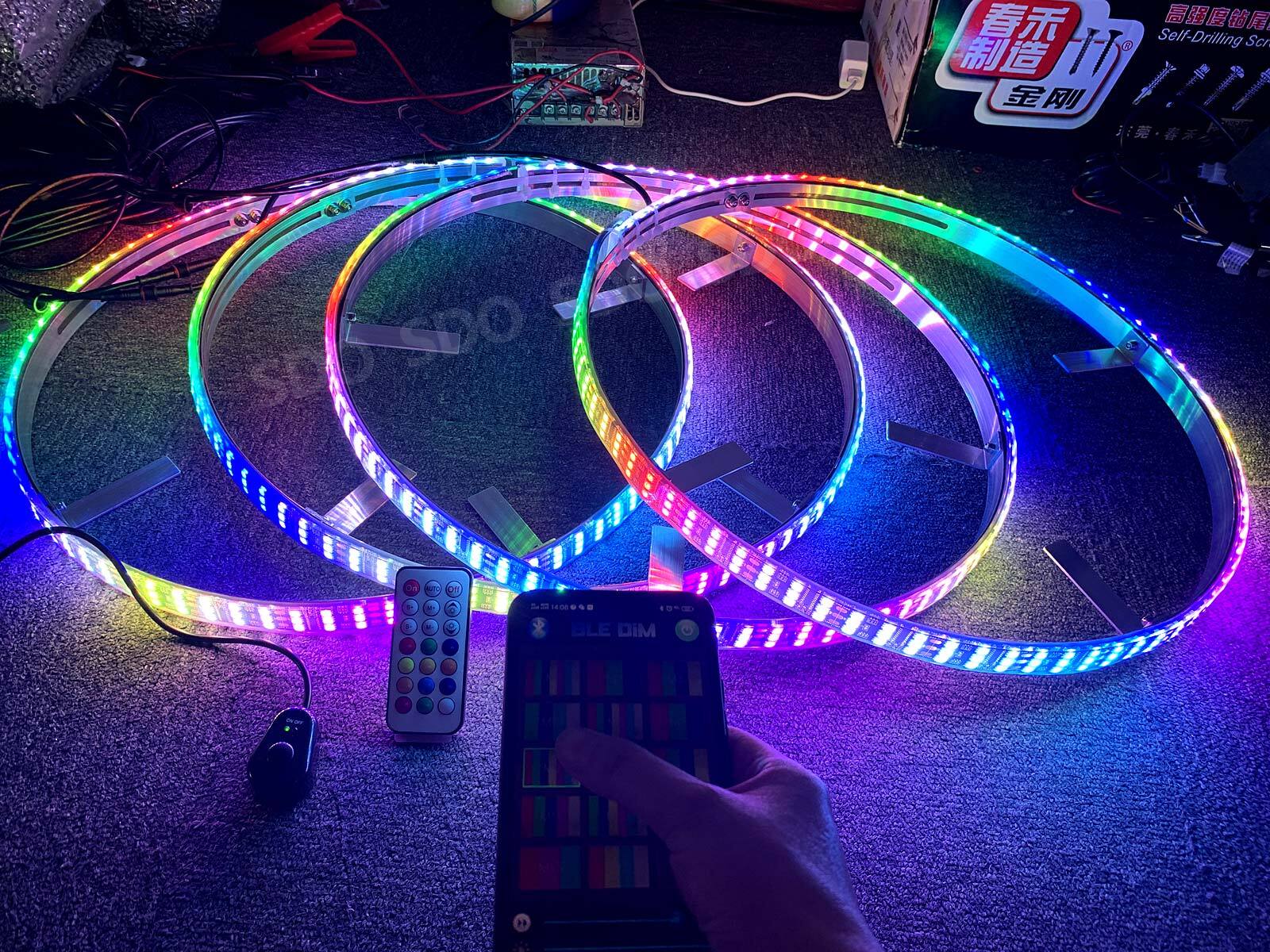 15.5“ / 17.5“ RGB & Color Chasing Quad Row LED Wheel Lights Bluetooth+Remote
