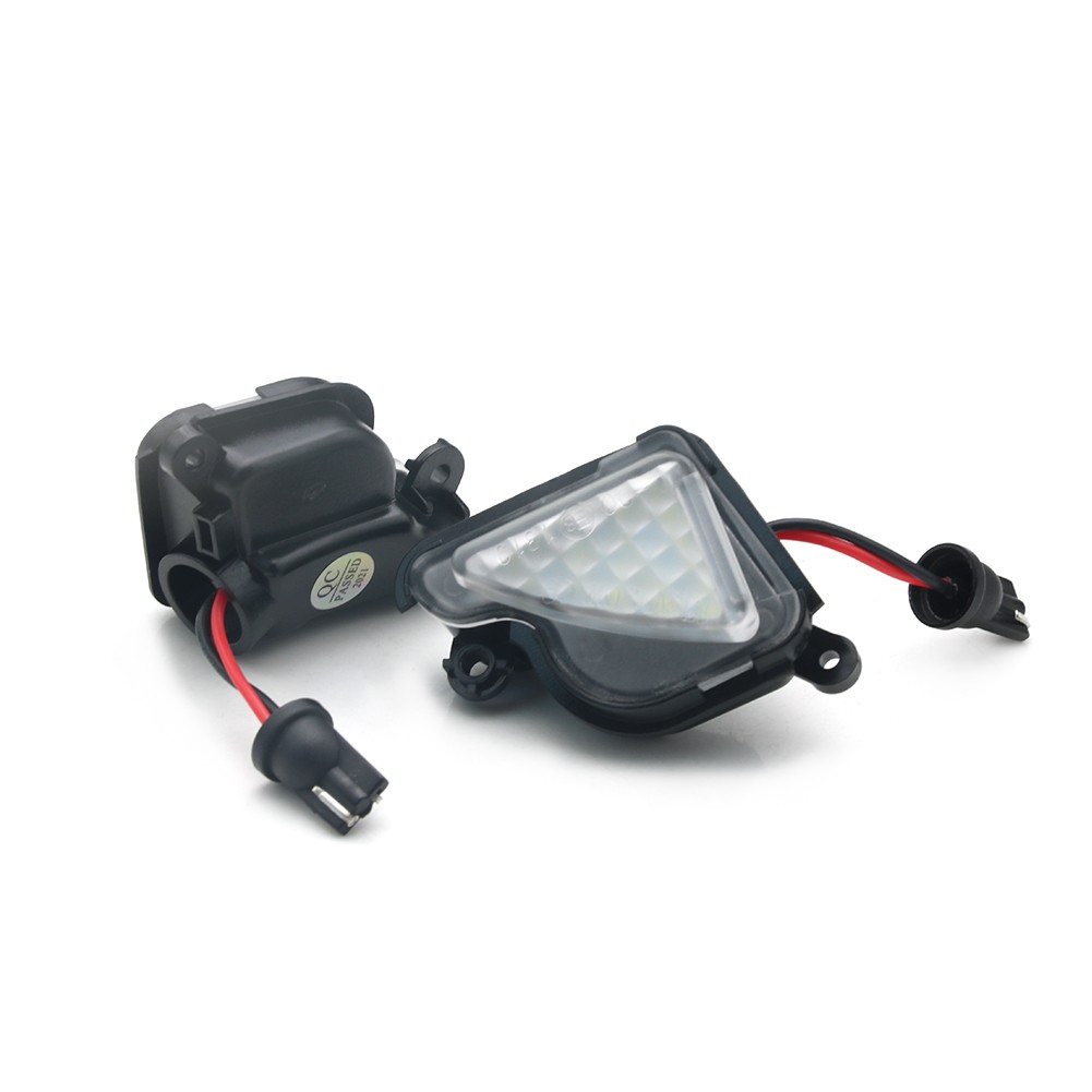 2x LED Side Mirror Puddle Lights For Skoda Octavia A5 A7 Superb MK2