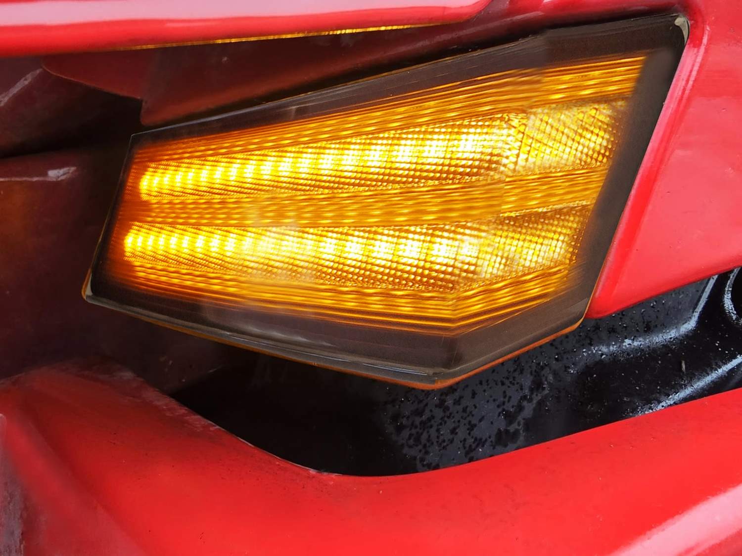 Smoke Lens White Driving Foot Step/Amber Sequential Signals For 2018-up Cascadia