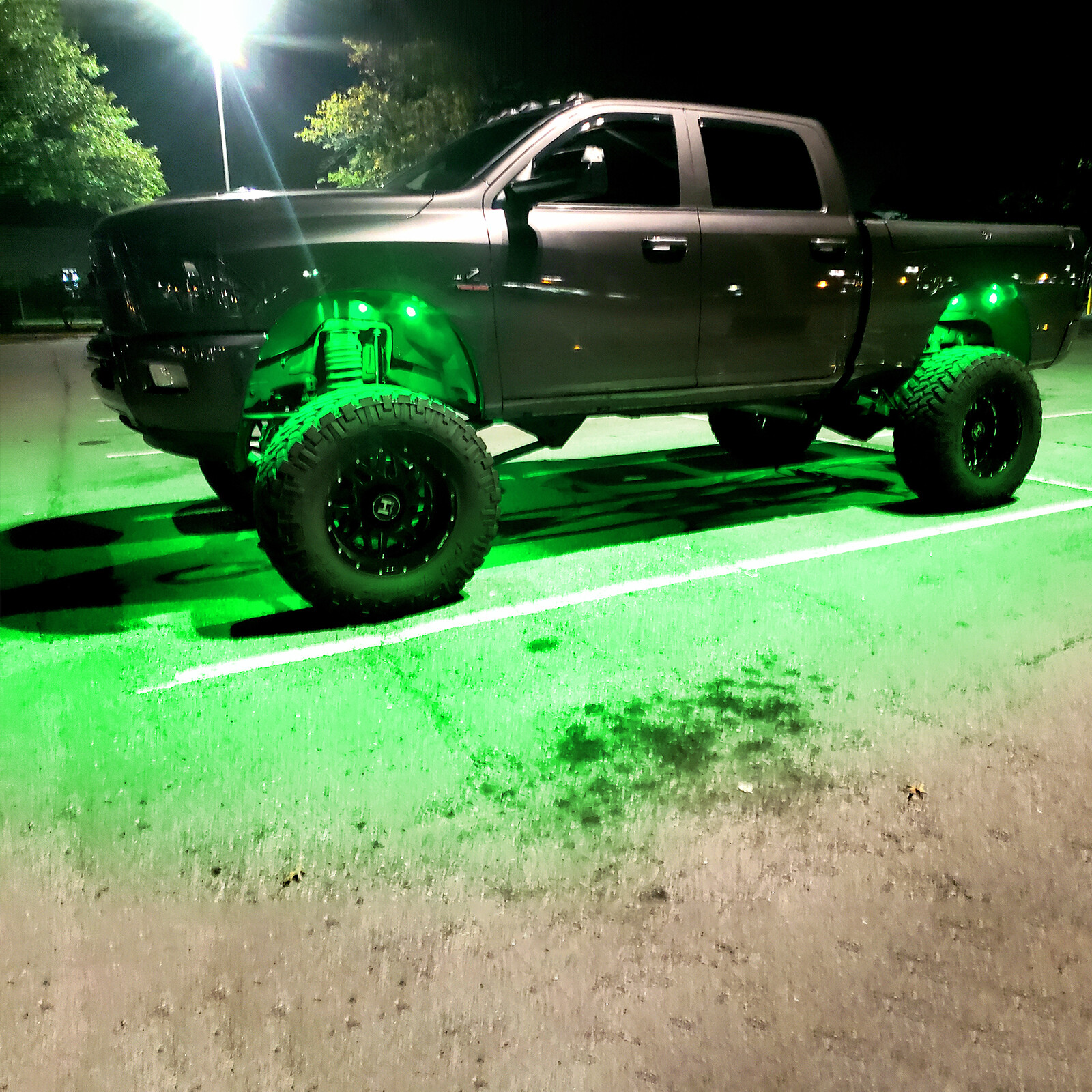 MICTUNING 16 Pods Q1 RGBW LED Rock Lights,Multicolor Underglow Remote Controller