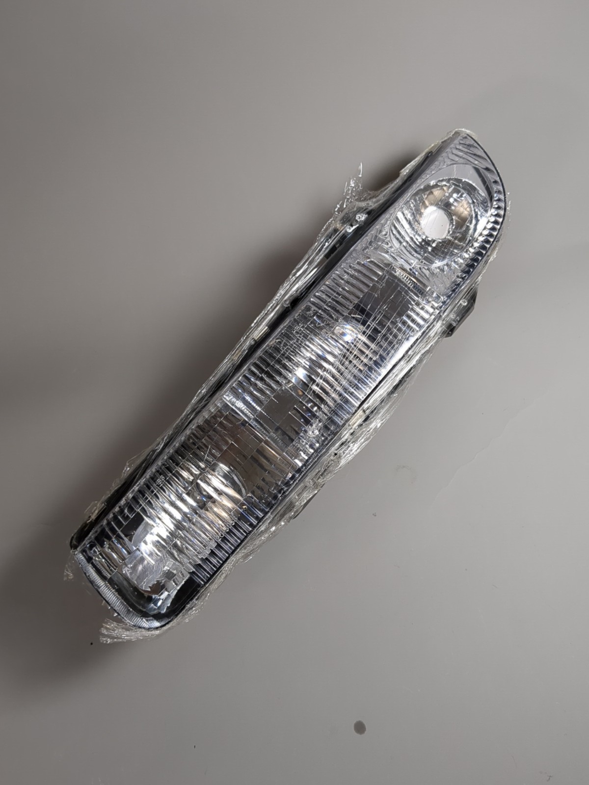 TYC 20-5058-00 Replacement Headlight For Saturn Phillips Bulbs Driver Side Left