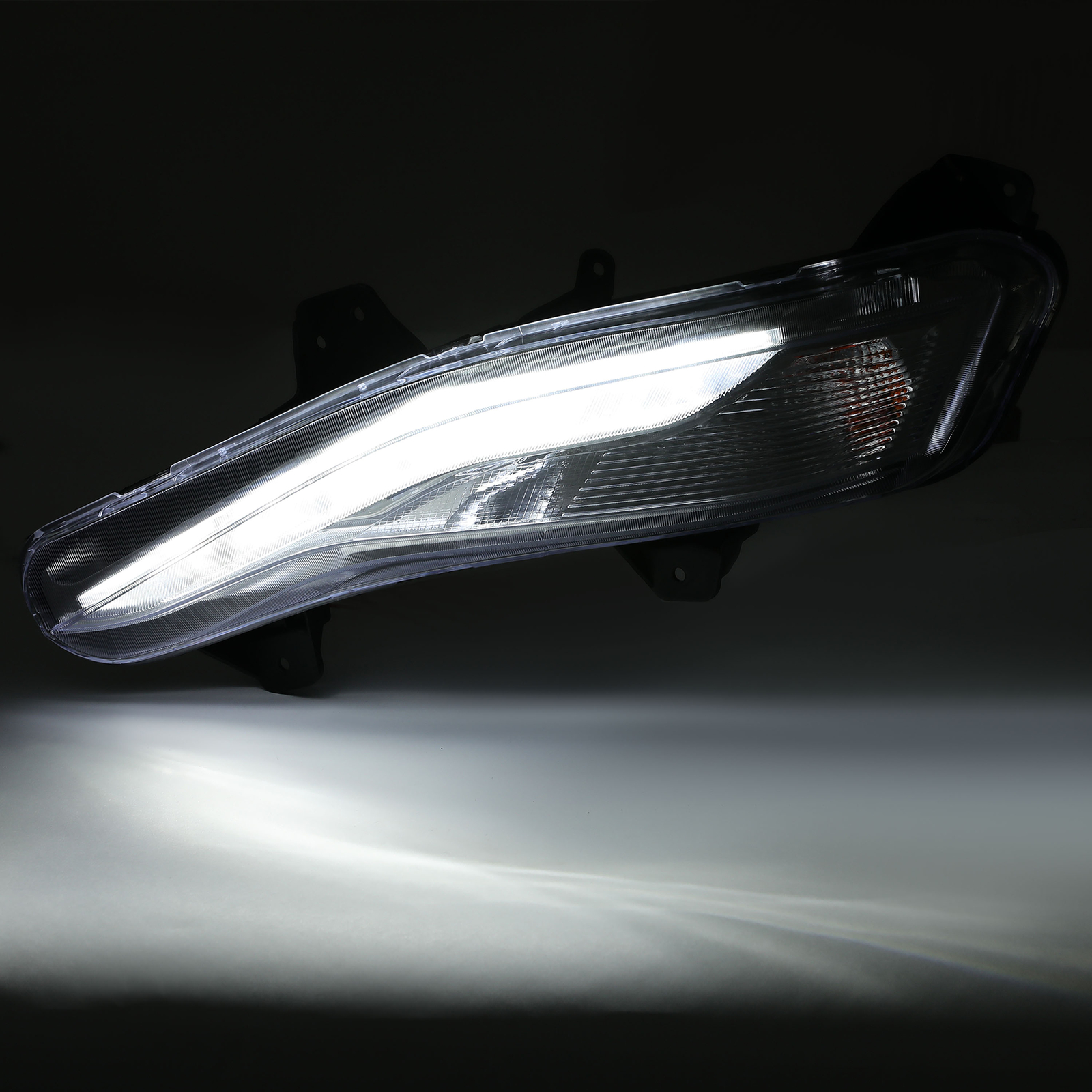 Pair LED Daytime Running Lights Fog Lamp Turn Signal For Chevy Malibu 2019-2023