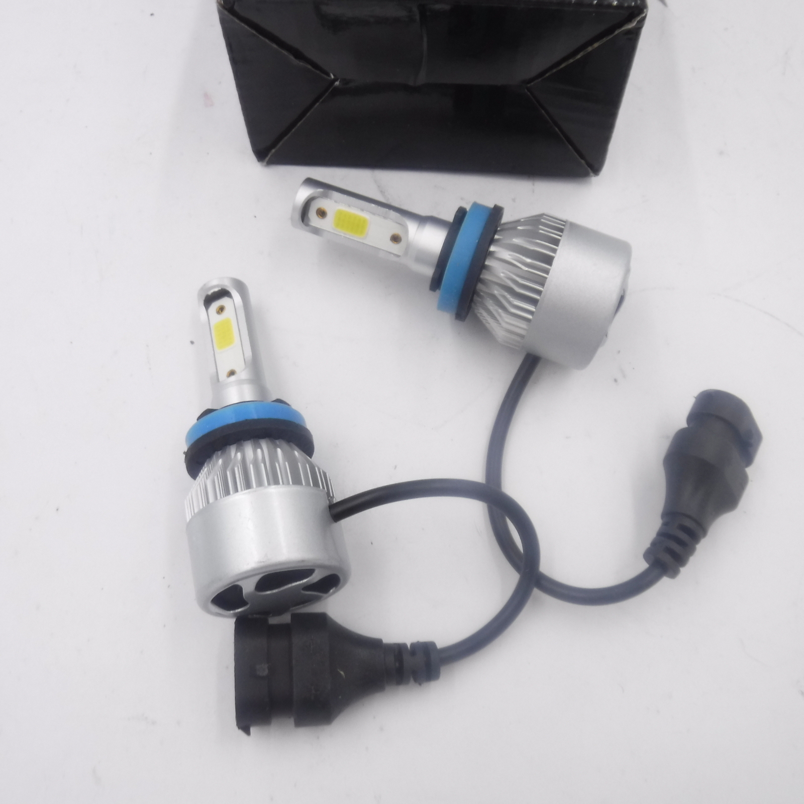 IRONWALLS H11 LED Headlight Super Bright Bulbs Kit 300000LM HI/LO Beam 6000K