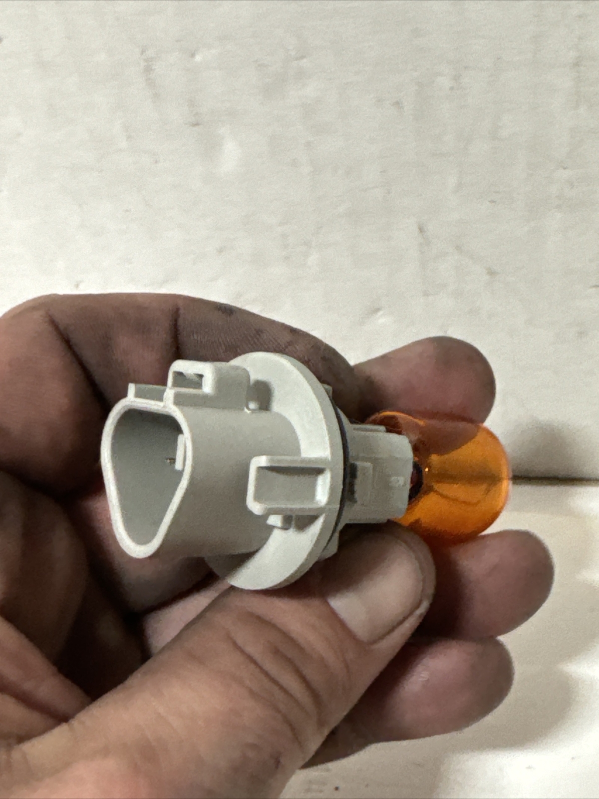 Nissan Murano 2015-2018 Headlight Turn Signal Bulb and Socket OEM 26243-9B91A