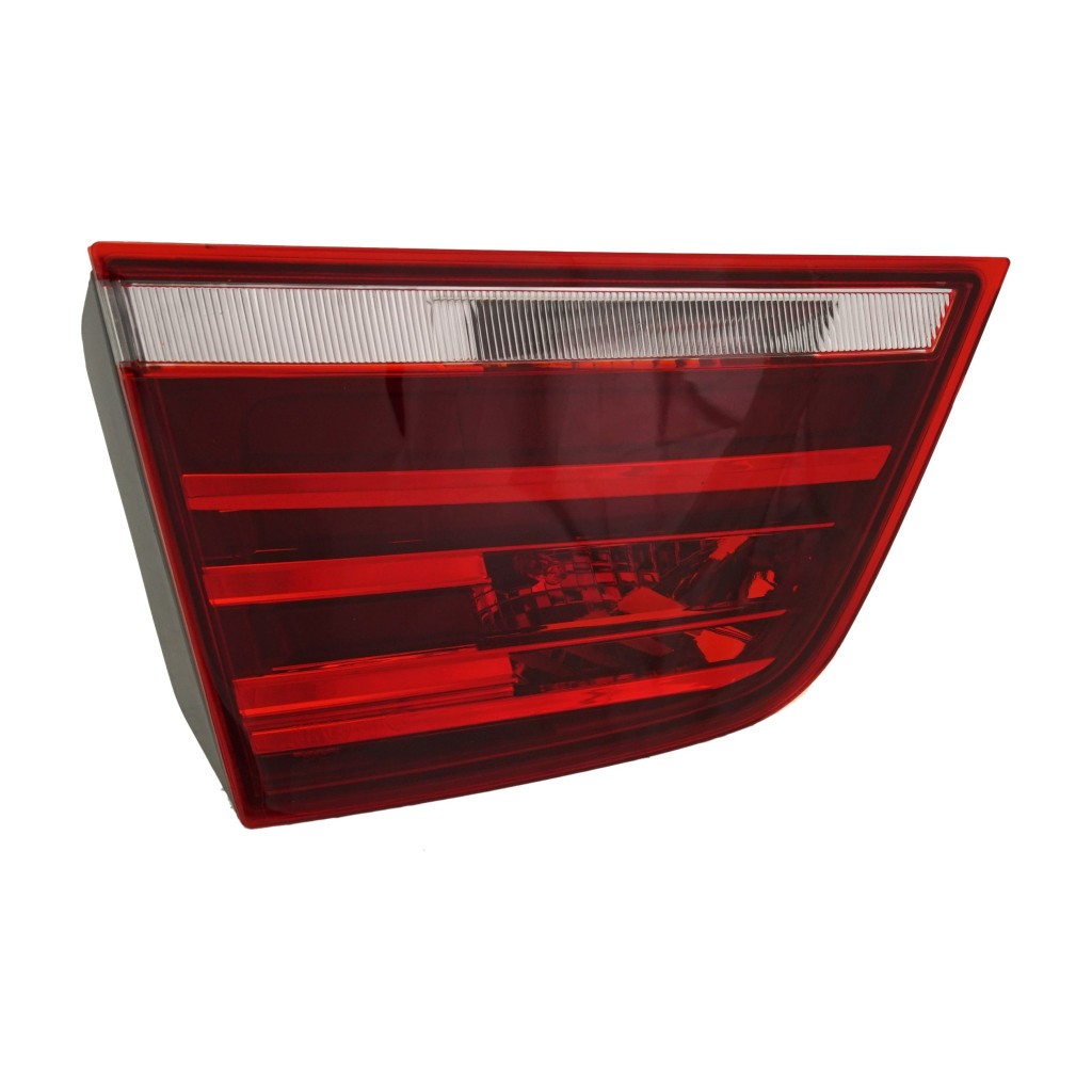 For BMW X3 2011-2017 Back Up Light Driver Passenger Side Pair Inner CAPA w/Bulbs
