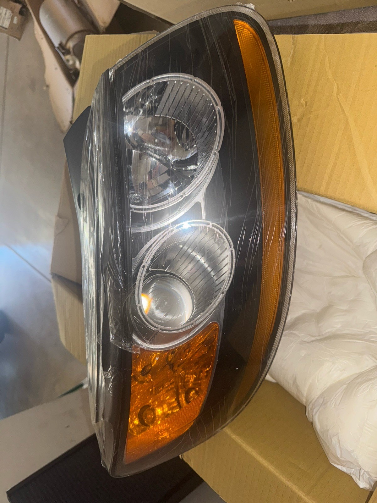 Headlight TYC 20-6808-00 Right Side New!
