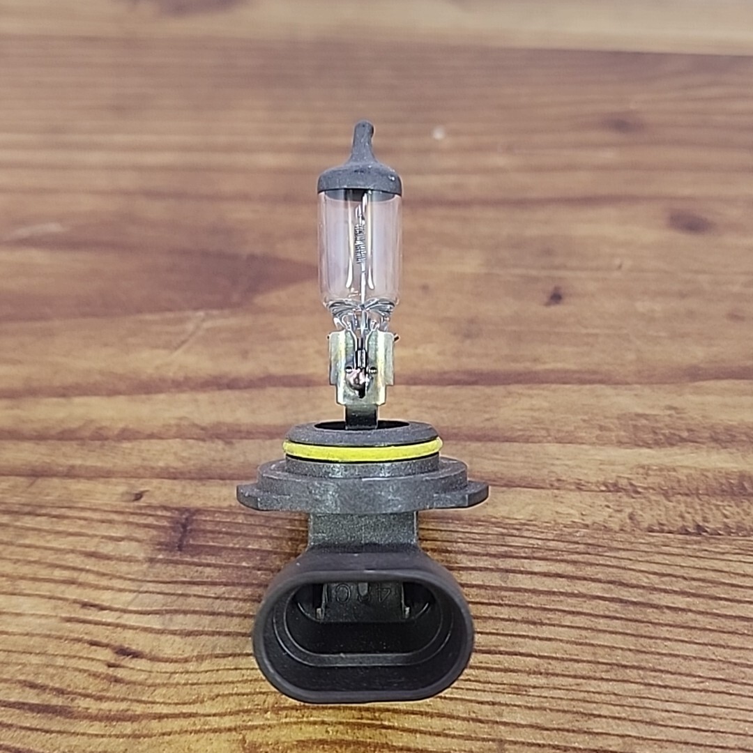 Sylvania Low/Normal Beam HB4U 12V 51W 9006 Dipped Beam Headlight Bulb GUC