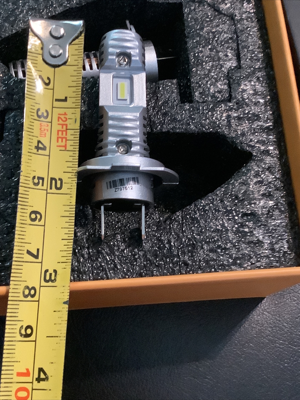 Oxilam LED Light Q10 12 V Model CSP~ New In Box