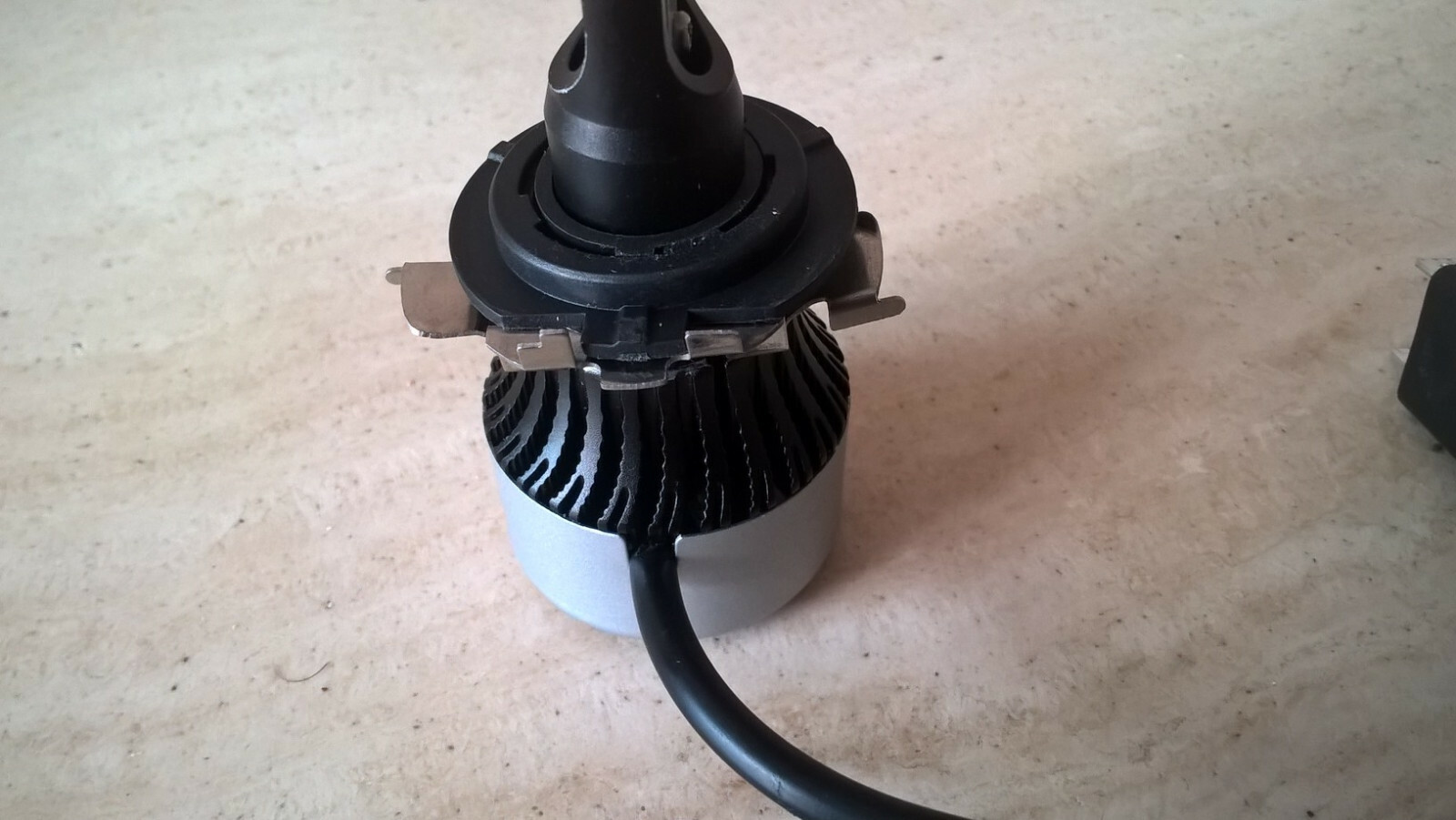 H7 LED Bulbs Holder retainers clips for Audi, VW, Skoda & Other makes listed UK