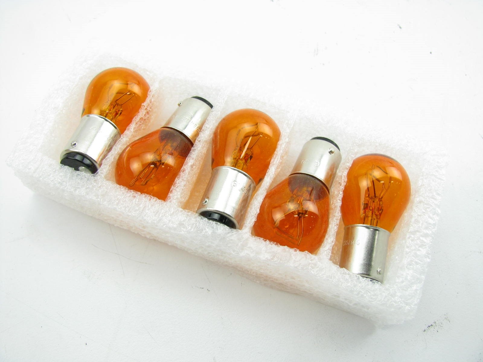 (5) NEW – OEM Turn Signal Light Bulb (5 Pcs) For Hyundai 1864428087N